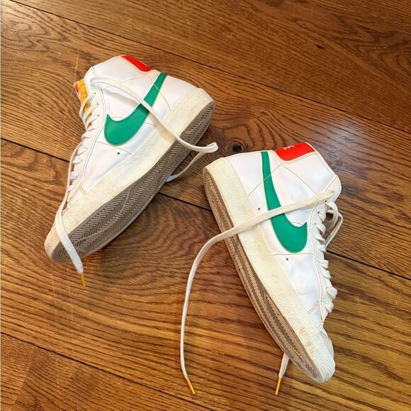 Nike Blazers High-Top Sneakers in White and Yellow - Picture 3 of 5